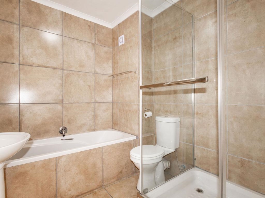 2 Bedroom Property for Sale in De Kelders Western Cape